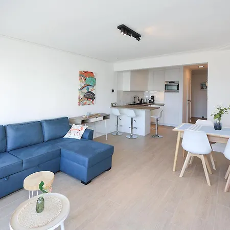 Apartment Front In With Wifi *